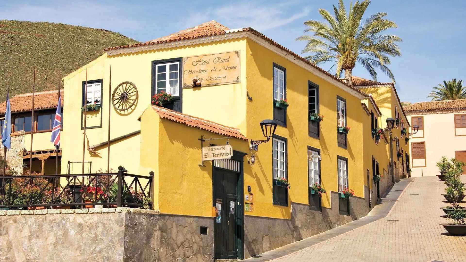 Hotel Rural Senderos De Abona contacts